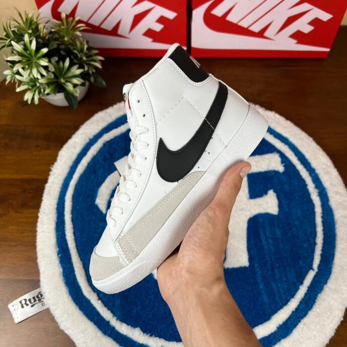 Nike Blazer Mid 77