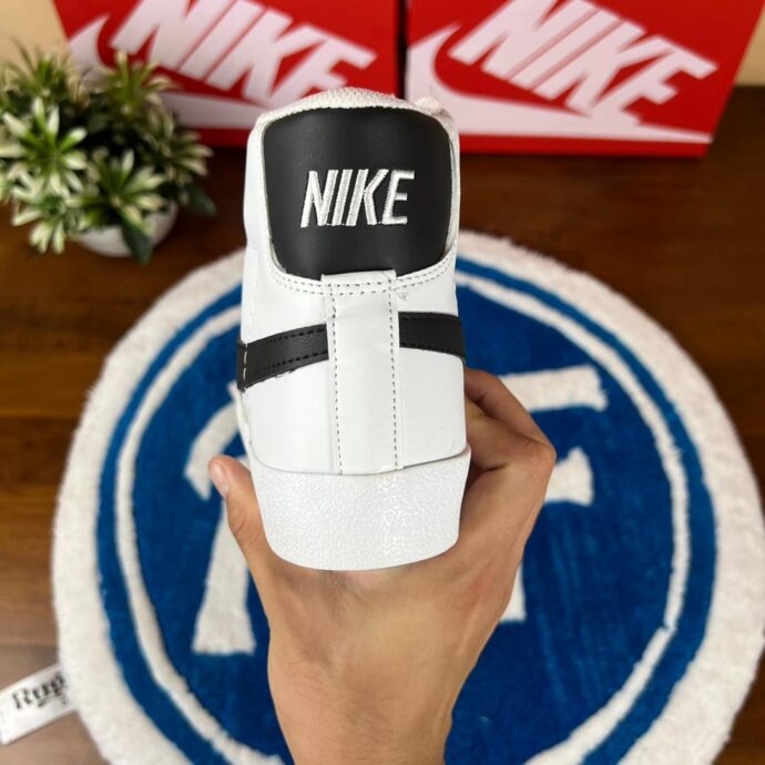 Nike Blazer Mid 77 - Image 4